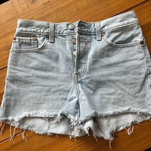 Levi Wedgie Button Fly Shorts